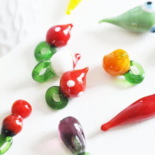 Pendentifs mélangés fruits en verre tchèque 22-34mm, x5 (g3255)