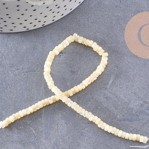 Perle heishi nacre naturelle jaune pastel, perle tube coquillage coloré,2x4mm, fil de 20cm, x1 (g4476)