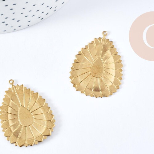 Pendentif fleur goutte laiton brut 40.5mm, x1 g8883