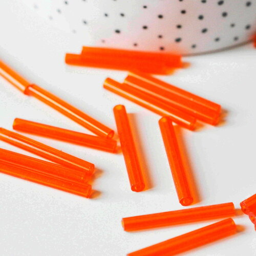 Perles rocaille tube, perles rocaille orange,verre orange, long tube,perle tube orange, 28mm, x 10gr g4392