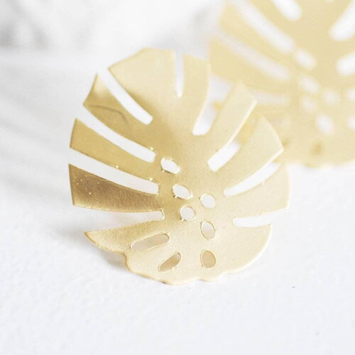 Boucles puces fer doré feuille monstera boucle 28mm, x2 (g1310)