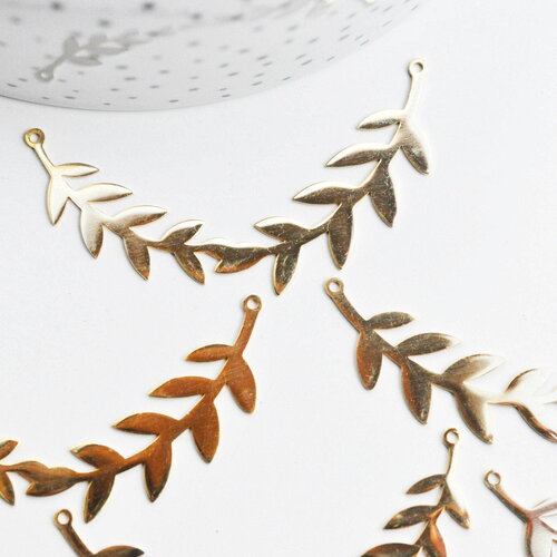Pendentif connecteur acier doré inoxydable feuille laurier, un bijou en acier hypoallergénique sans libération de nickel,59mm x1 g4550