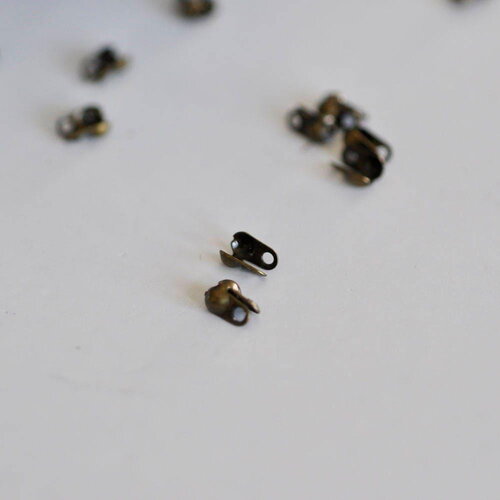 Connecteurs bronze avec trou 3mm, x10 (g0656)