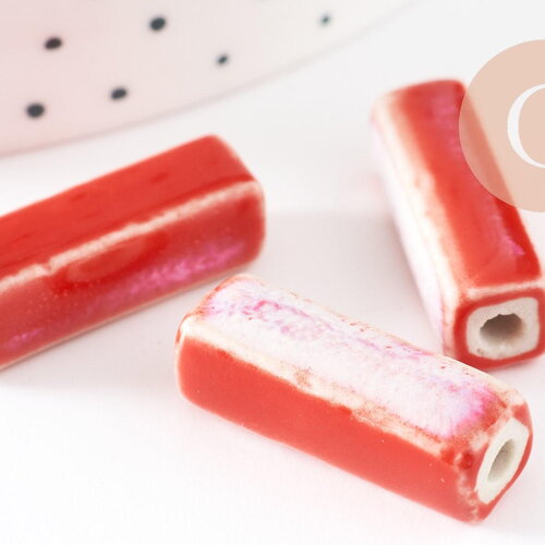 Perle porcelaine rectangle rouge 25~29mm,création bijoux céramique, x5 g9351