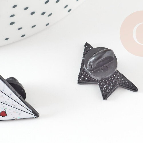 Broche pins avion en papier coeur émaillé blanc rouge 22.5mm,broche customisation vêtement x1 g9299
