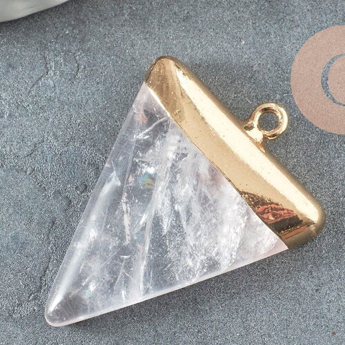 Pendentif triangle cristal de quartz naturel fer doré 34mm, x1 (g5625)