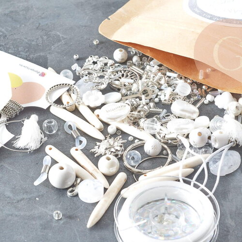 Kit mix de perles blanca, coffrets et kits pour la création de bijoux fantaisie diy, la pochette g9021