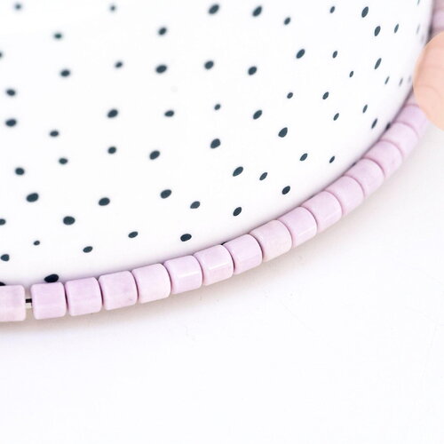 Perle agate heishi tube violet clair 4mm, perle agate naturelle, pierre naturelle, x1 fil de 100 perles (g5863)