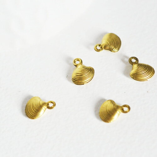 Breloque coquillage laiton, fournitures pour bijoux, breloques laiton brut ,pendentif bijoux,sans nickel, x 10, 8mm,g2559