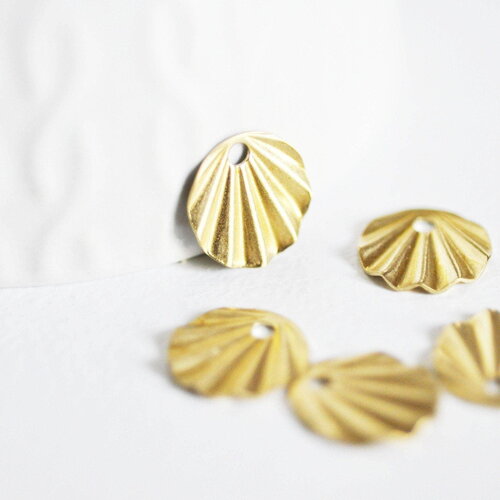 Breloque coquillage laiton, breloques laiton brut ,pendentif bijoux,sans nickel, 13.5mm, x10 g0790