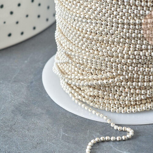 Chaine boules facettées blanche laiton doré 1,5mm , chaine création bijoux,grossiste chaine,x 5 mètres g7832