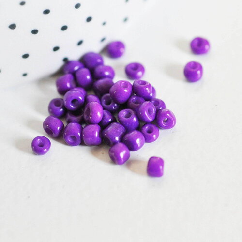 Grosses perles rocaille rose fuchsia peintes 4mm,perles rocaille rose opaque, perles verre, création bijoux, x 10gr (g3736)
