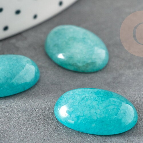 Cabochon ovale en jade naturel vert aqua 13x18mm, x1 (g2480)