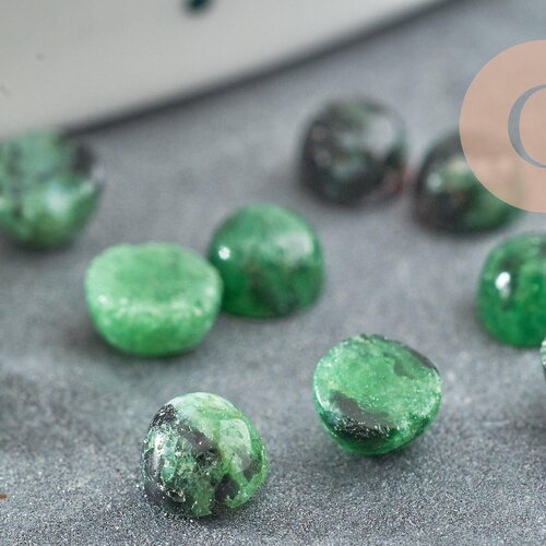 Cabochon rond rubis sur zoisite, cabochon rond,zoisite naturelle,cabochon pierre, création 4mm, x1 g2781