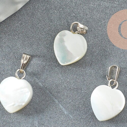 Pendentif coeur nacre blanche naturelle laiton platine 12-13mm, x2 ou x5 (g3993)