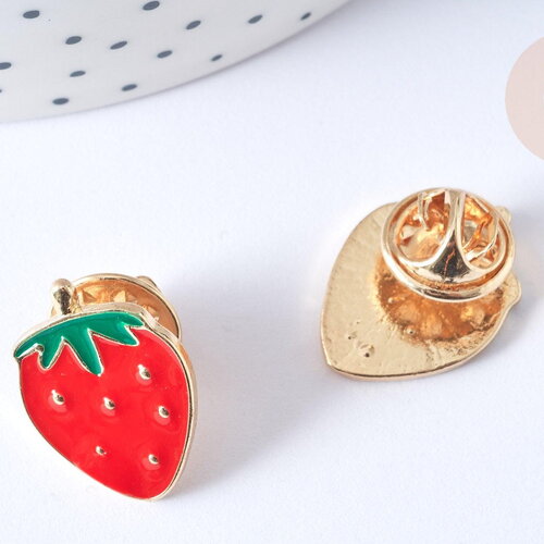 Broche émail fraise rouge et vert zamac doré 21mm, x1 (g7844)