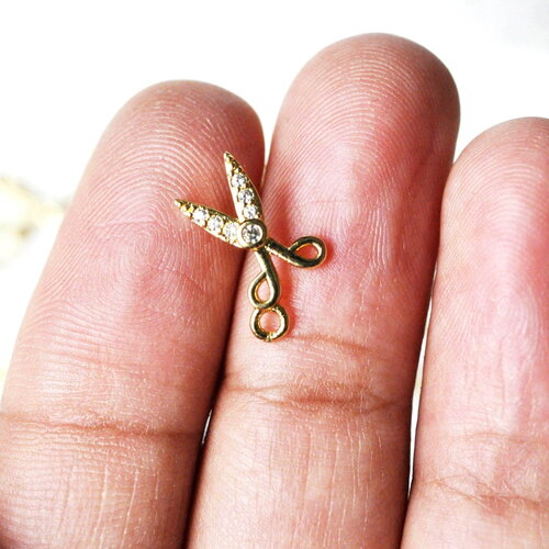 Breloque pendentif ciseaux laiton doré 18k,sans nickel, pendentif doré, breloque couture, 15.5mm, x1 g4461
