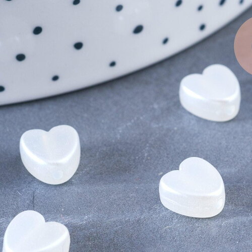 Perle coeur plastique blanc nacré 8mm , x 20 perles (g6439)