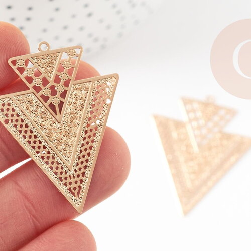 Pendentif triangle ethnique laiton dore 40mm,breloque sans nickel pour création bijoux x1 (g9271)