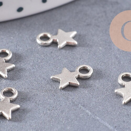 Breloques étoiles argentées , pendentif salace argenté 10mm, x50 (14gr) (g0059)