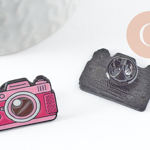 Broche pins appareil photo émaillé rose 24.5mm, x1 (g9471)