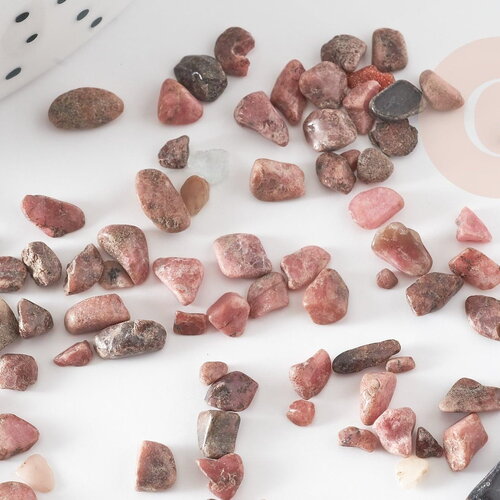Sable chips pierre rhodonite naturelle 2-8mm non percé, x20gr x50gr (g2811)