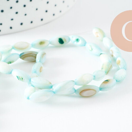 Perle ovale nacre naturel teintée turquoise 9.5mm,perles coquillage grain de riz, fil de 38cm, x1 (g9692)