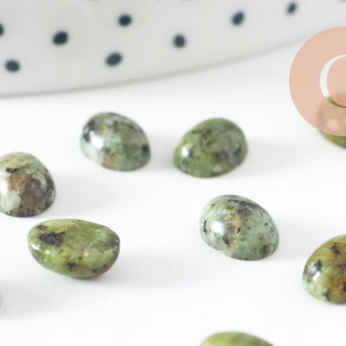 Cabochon ovale turquoise africaine naturelle 8x6mm, création bijoux pierre naturelle, x1 (g10177)