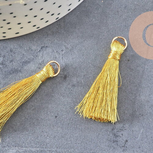 Pompon doré ,pompon décoration, scrapbooking,pompon soie, accessoire,longueur 4.8cm, x1 (g1618)