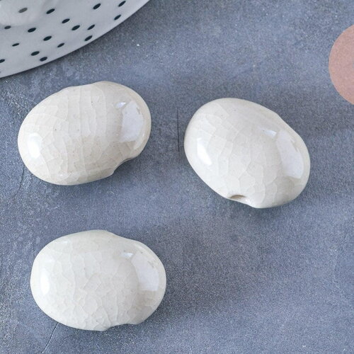 Perle porcelaine blanche ovale irisé 23.5mm, fournitures pour création de bijoux en céramique et porcelaine, x10 (g3313)