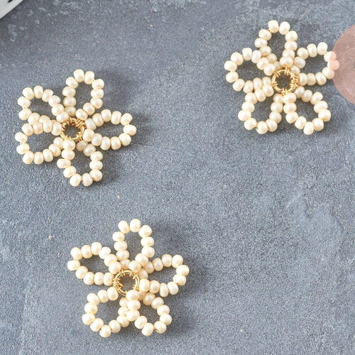 Pendentif fleur en perles de rocaille en verre, pendentif fleur, fleur en rocailles, 19mm,x1, g6825
