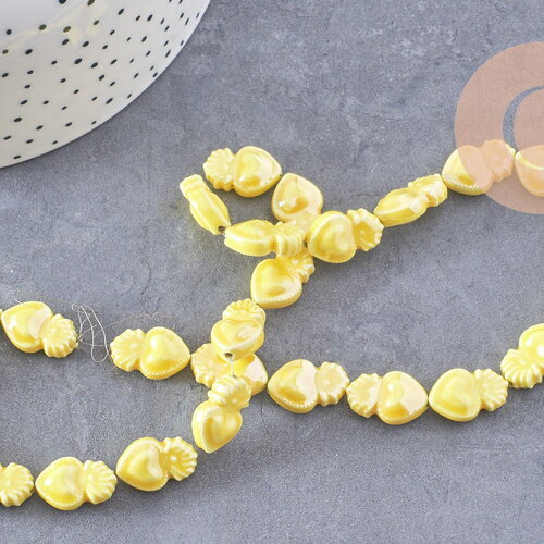 Perle porcelaine jaune coeur irisé 16mm, x20 (g3535)