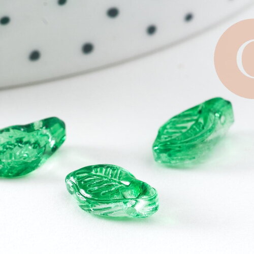 Breloque feuille verre vert 12mm, x20 (g10876)