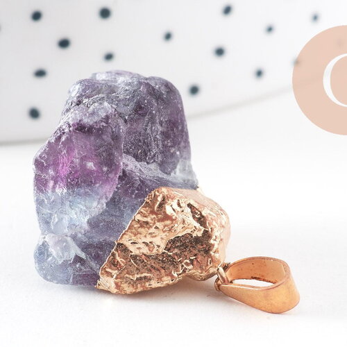 Pendentif fluorite naturelle brute, pointe support doré,pierre naturelle,pierre fluorite, x1 (g0849)