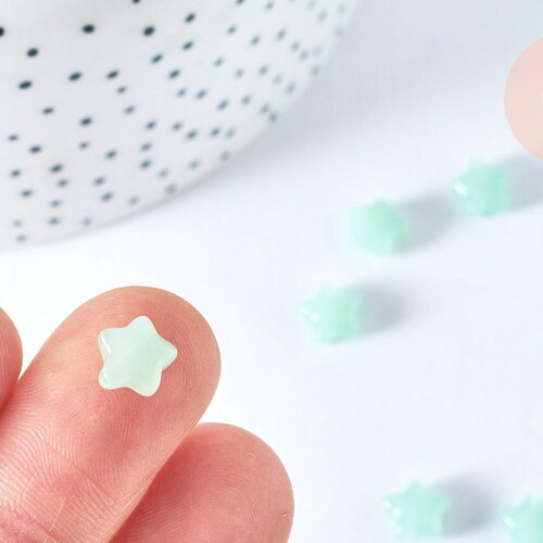 Perle verre imitation jade étoile vert clair 8mm, création de bijoux diy, perle en verre étoile vert clair, x10 g6950