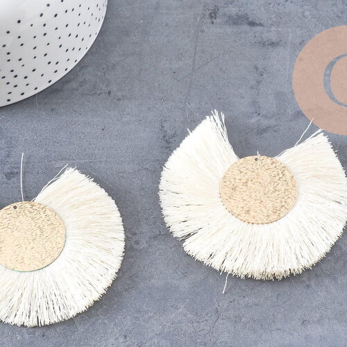 Pendentif large pompon fil blanc écru or support doré,création boucles oreille, pendentif fil or, 70-80mm, x 2 (g4531)