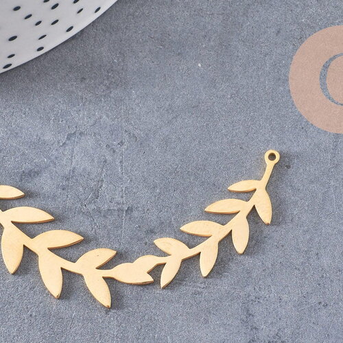 Pendentif connecteur acier doré inoxydable feuille laurier, un bijou en acier hypoallergénique sans libération de nickel,59mm x1 g4550