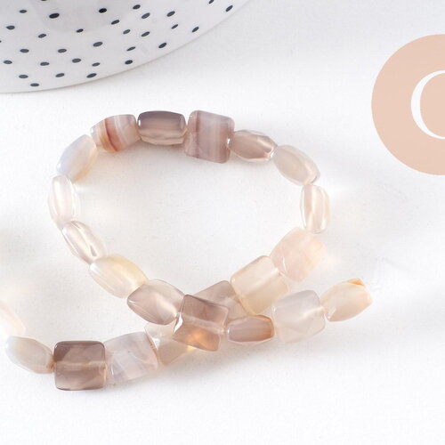 Perle carré agate grise naturelle 8-8.5mm, x1 fil de 20-25 perles (g5878)