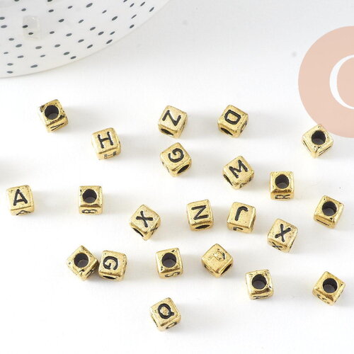 Perle carré lettre alphabet plastique doré, plastique lettre,création bracelet mots,6mm, x 10gr (g2097)