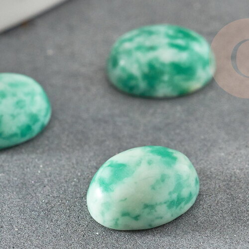 Cabochon ovale jaspe blanc vert naturel 8x10mm, x1 (g2450)