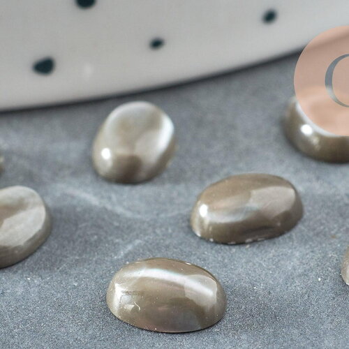 Cabochon ovale nacre noire naturel 8x6mm, x1 (g1083)