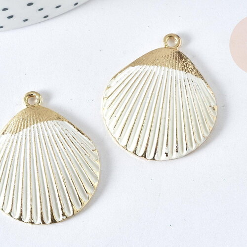 Pendentif coquillage zamac doré patiné blanc 35,5mm, x1 g7439