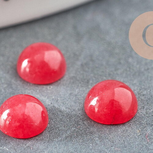 Cabochon rond jade naturel rouge foncé 6mm, x1 (g1430)