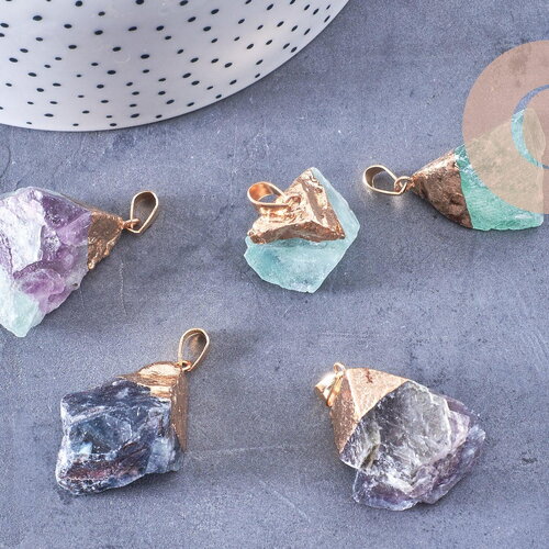 Pendentif fluorite naturelle brute fer doré 24-25mm, x1 (g2510)