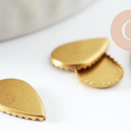 Supports cabochons goutte laiton brut 6x10mm, x20 (1.9g) (g1610)