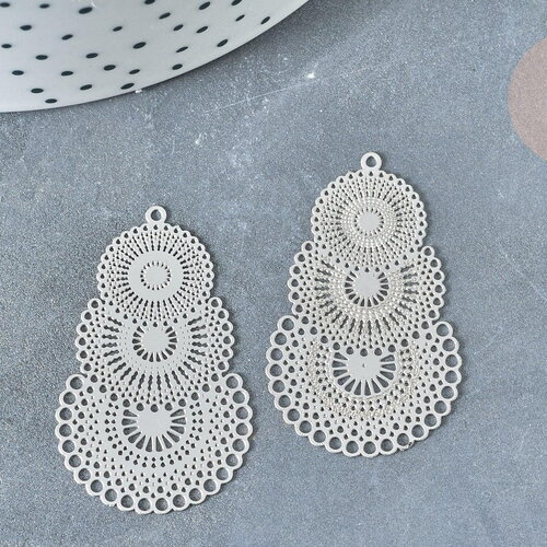 Pendentif estampe filigrane dentelle acier 201 inoxydable platine 40mm, x2 (g8014)