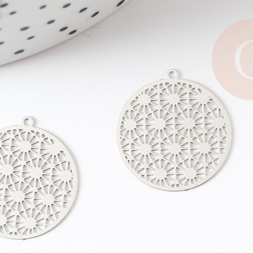Pendentif estampe filigrane rond acier argent, pendentif très fin et léger, 21.5x20mm ,x2 (g4111)