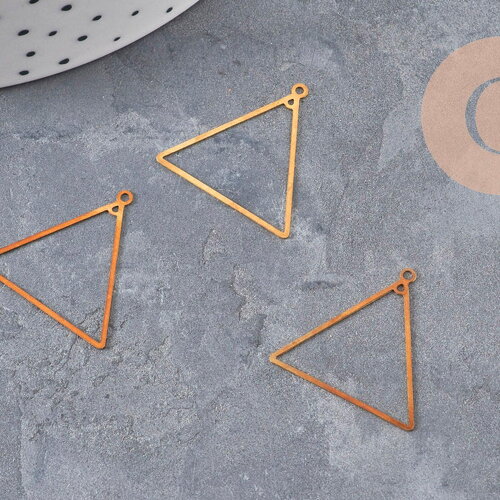 Pendentif triangle évidé laiton brut 22mm, x4 (g11035)