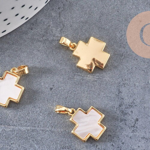 Pendentif croix laiton or blanc nacre 18k 15mm, x1 (g5985)