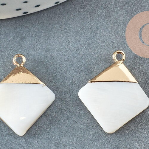 Pendentif losange nacre blanche naturelle fer doré 23mm, x2 (g2999)